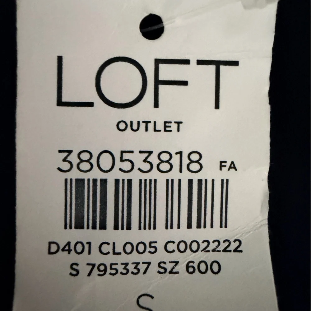 LOFT Black V-Neck Blouse - Picture 4 of 4